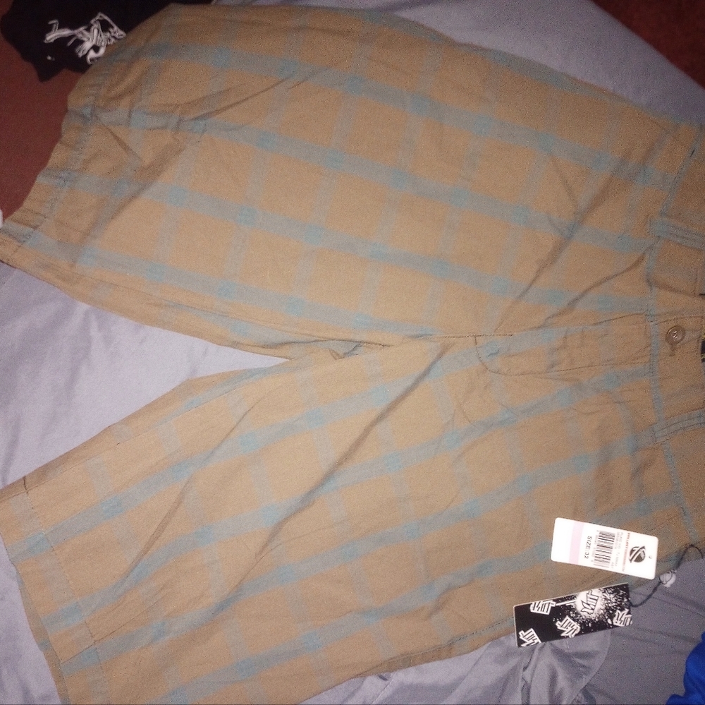 NWT Men's size 32 Lost shorts